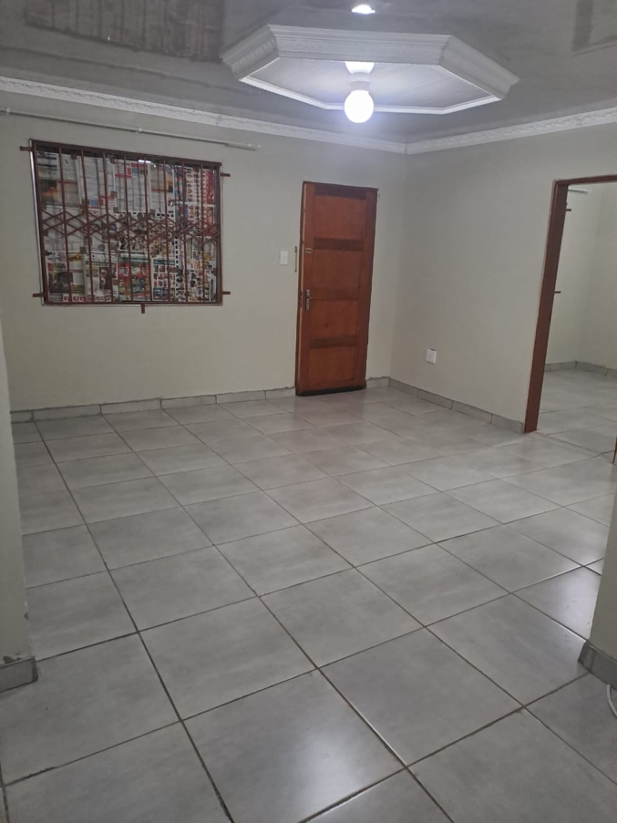 8 Bedroom Property for Sale in Rammulotsi Free State